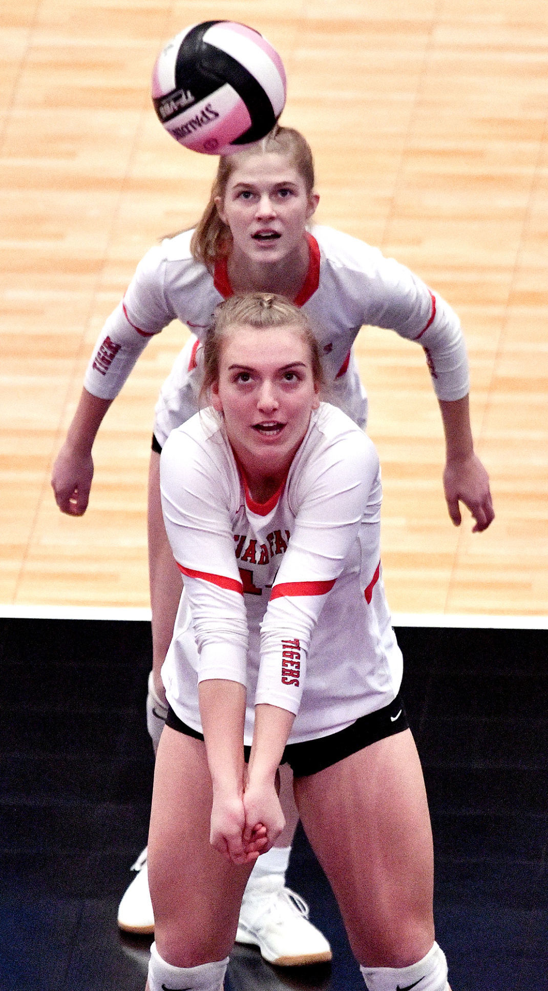 Cedar Falls vs Ankeny state volleyball